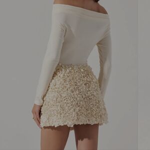 ASTR The Label Ena Rosette Mini Skirt Size Large